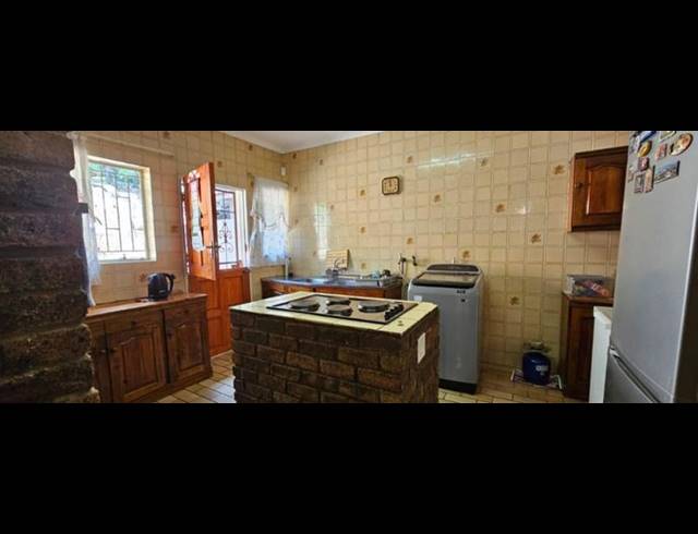 4 BEDROOM HOUSE FOR SALE IN GLENVISTA